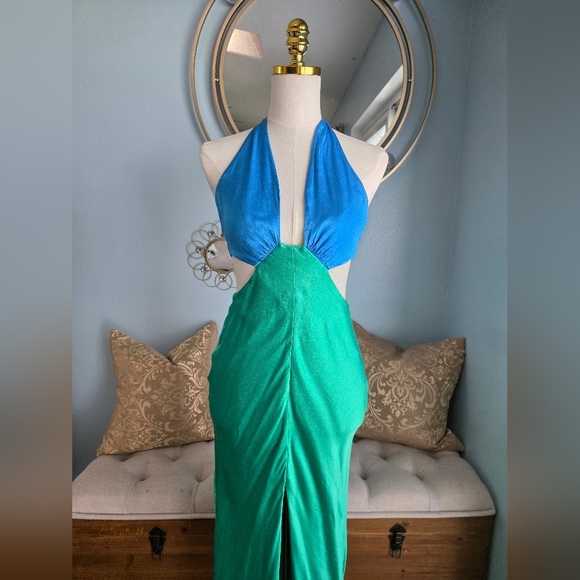 San Sloane Francesca Midi Dress - Picture 2 of 7